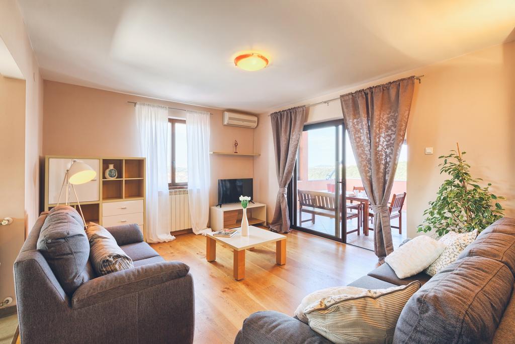 Dea Vista Amazing Sunsets Apartment Banjole Exterior photo